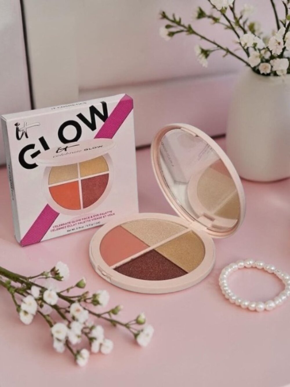 iT Cosmetics "Celebrate Glow" Face & Eye Palette with Double-Ended Brush - NEW